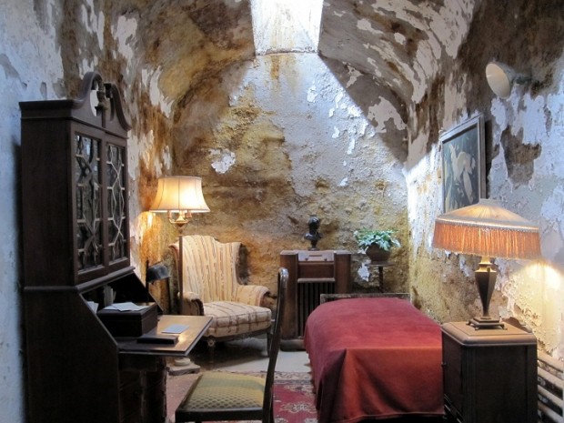 Al Capone jail Cell